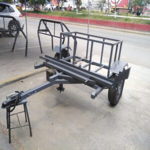 Carreta para moto lineal con porta equpaje